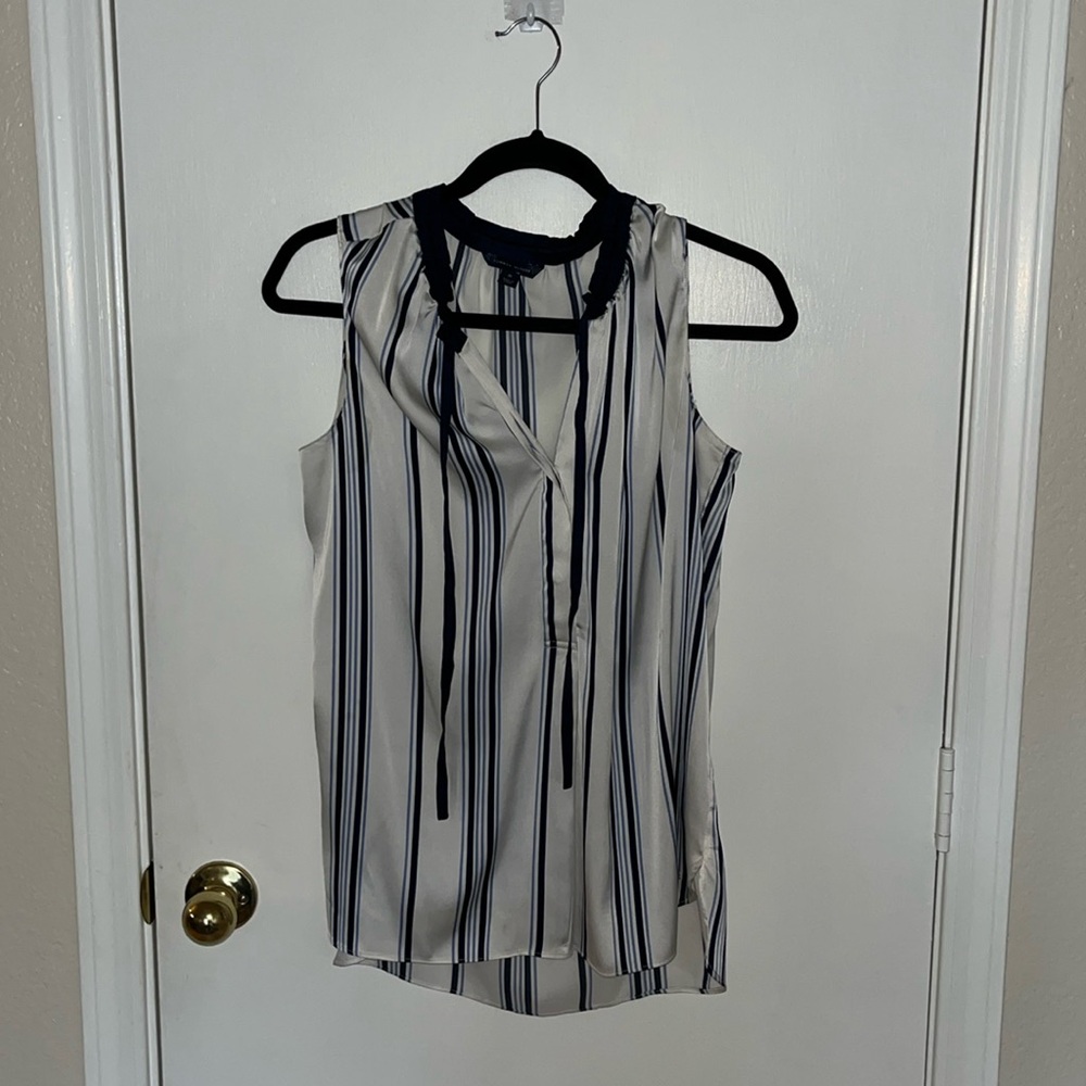 Super cute navy abd white striped sleeveless shirt with drawstring
